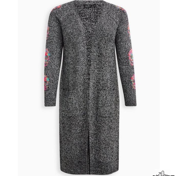 Torrid Lovesick Colorful Skull Print Raglan Duster Sweater - Picture 6 of 9